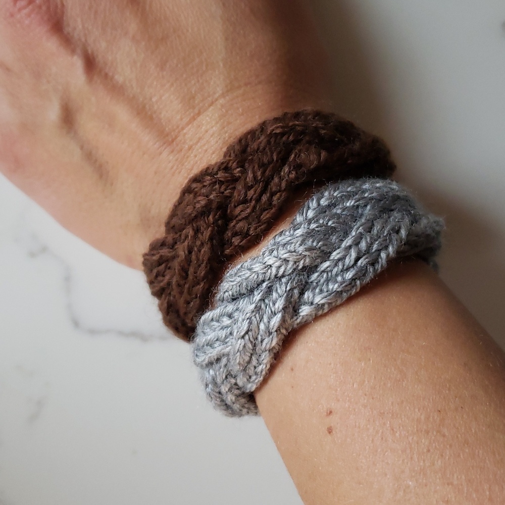 NWT new Handmade Knit Braided Womens Teen Girls Bracelets Set of 2, gray brown